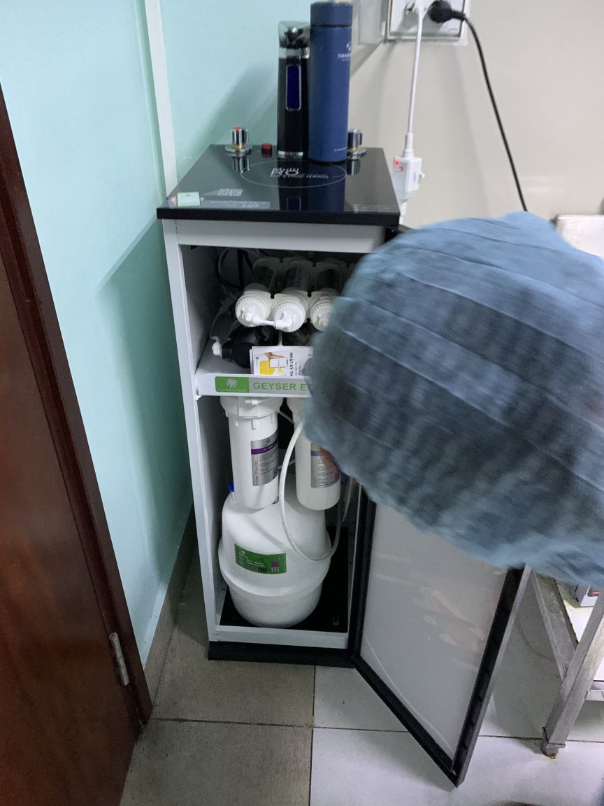 LẮP ĐẶT MÁY LỌC NƯỚC MIỄN PHÍ CHO KHOA GAN MẬT VIÊN NHI TRUNG ƯƠNG