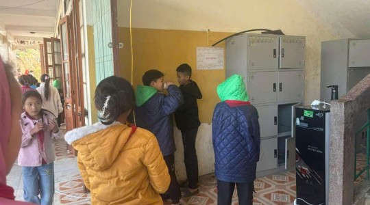 Công ty S - Home tặng quà và máy lọc nước cho học sinh vùng cao tại tỉnh Cao Bằng